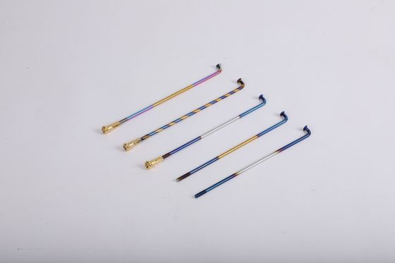 Alta rigidità Colorevole e Titano Motociclette Spokes resistenza all'usura